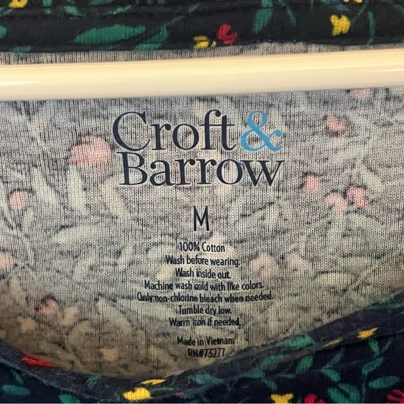 Croft Barrow Tshirt Top Shirt Women's Size Medium Short Sleeve Pullover Floral - Picture 3 of 3